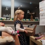 Josephine versteht nur Bahnhof